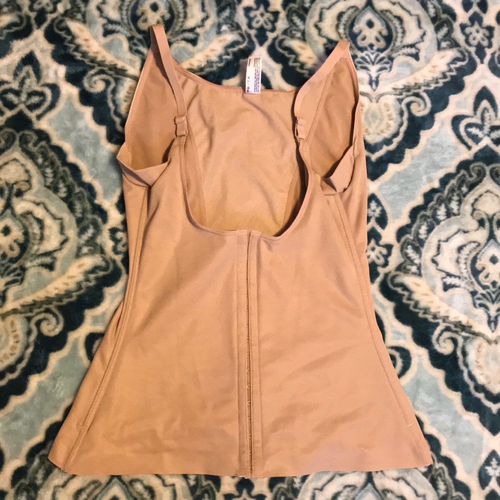 Flexees Shapewear
